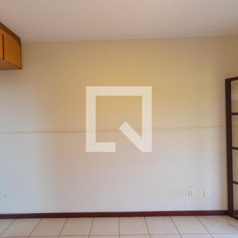 Casa de condomínio à venda com 350m², 4 quartos e 4 vagas Casa de condomínio à venda com 350m², 4 quartos e 4 vagasSuíte 02