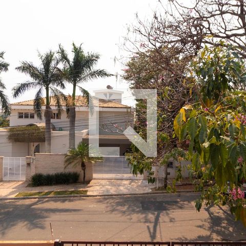 Casa de condomínio à venda com 350m², 4 quartos e 4 vagas Casa de condomínio à venda com 350m², 4 quartos e 4 vagasVista da Sacada das Suíte 03 e 04