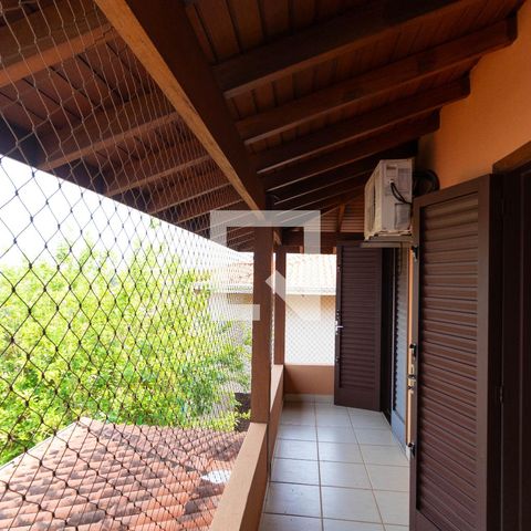 Casa de condomínio à venda com 350m², 4 quartos e 4 vagas Casa de condomínio à venda com 350m², 4 quartos e 4 vagasSacada das Suítes 01 e 02