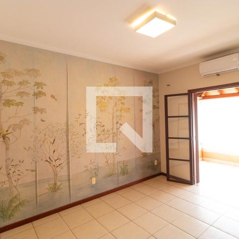 Casa de condomínio à venda com 350m², 4 quartos e 4 vagas Casa de condomínio à venda com 350m², 4 quartos e 4 vagasSuíte 03