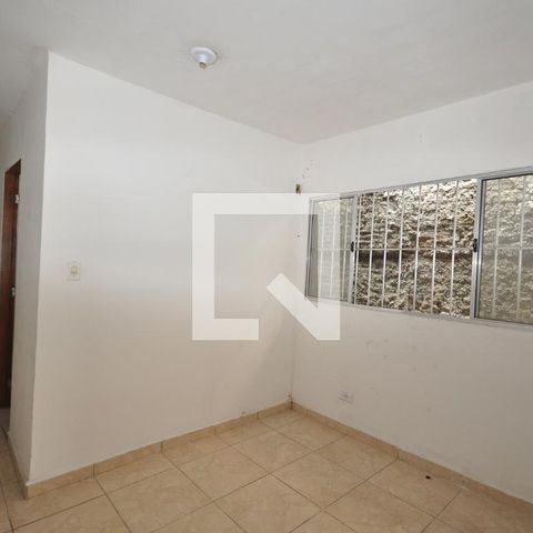 Casa à venda com 60m², 2 quartos e 1 vagaSala