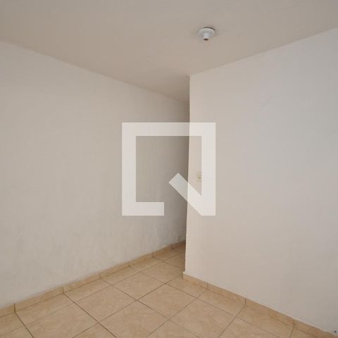 Casa à venda com 60m², 2 quartos e 1 vagaSala