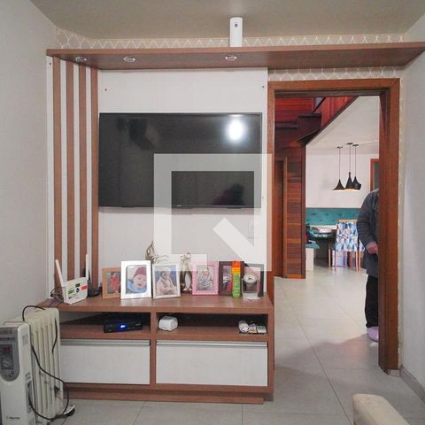 Casa à venda com 249m², 3 quartos e 2 vagas Casa à venda com 249m², 3 quartos e 2 vagasSala 2
