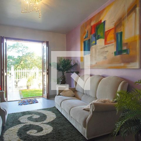 Casa à venda com 249m², 3 quartos e 2 vagas Casa à venda com 249m², 3 quartos e 2 vagasSala