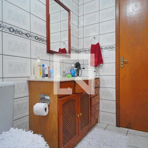 Casa à venda com 249m², 3 quartos e 2 vagas Casa à venda com 249m², 3 quartos e 2 vagasBanheiro 2
