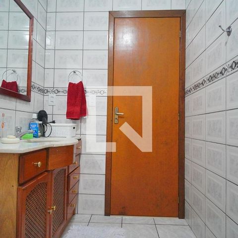 Casa à venda com 249m², 3 quartos e 2 vagas Casa à venda com 249m², 3 quartos e 2 vagasBanheiro 2