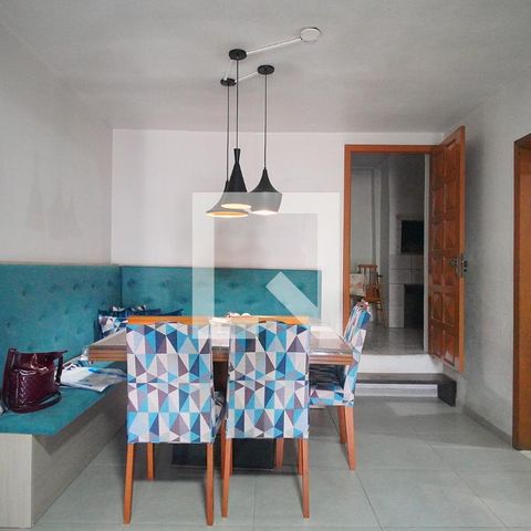 Casa à venda com 249m², 3 quartos e 2 vagas Casa à venda com 249m², 3 quartos e 2 vagasCopa