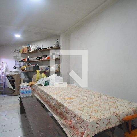Casa à venda com 249m², 3 quartos e 2 vagas Casa à venda com 249m², 3 quartos e 2 vagasÁrea de Serviço