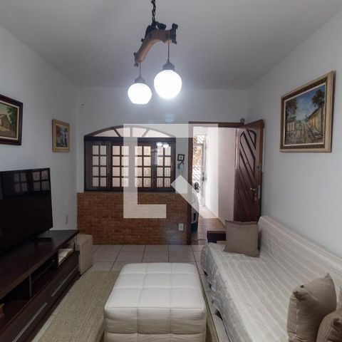 Casa à venda com 100m², 4 quartos e 1 vaga Casa à venda com 100m², 4 quartos e 1 vagaSala de estar/Sala de jantar