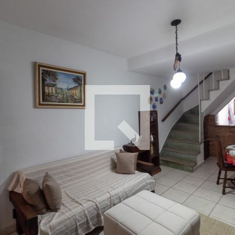 Casa à venda com 100m², 4 quartos e 1 vaga Casa à venda com 100m², 4 quartos e 1 vagaSala de estar/Sala de jantar