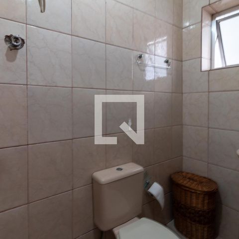 Casa à venda com 100m², 4 quartos e 1 vaga Casa à venda com 100m², 4 quartos e 1 vagaBanheiro da Suíte 1