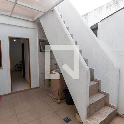 Casa à venda com 100m², 4 quartos e 1 vaga Casa à venda com 100m², 4 quartos e 1 vagaÁrea de Serviço