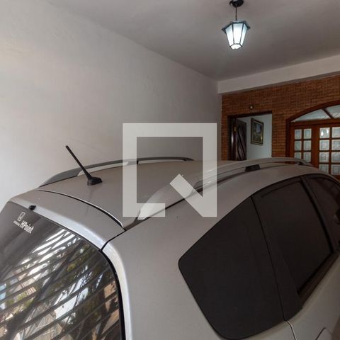 Casa à venda com 100m², 4 quartos e 1 vaga Casa à venda com 100m², 4 quartos e 1 vagaGaragem