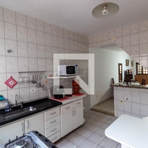Casa à venda com 100m², 4 quartos e 1 vaga Casa à venda com 100m², 4 quartos e 1 vagaCozinha Americana