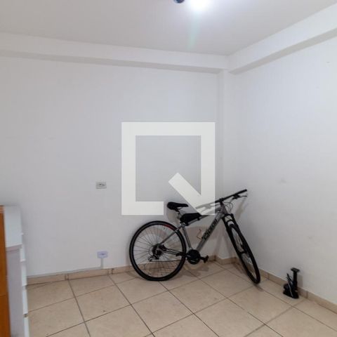 Casa à venda com 100m², 4 quartos e 1 vaga Casa à venda com 100m², 4 quartos e 1 vagaQuarto 1
