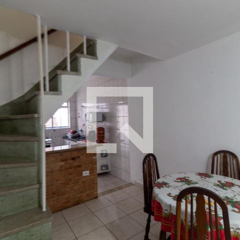 Casa à venda com 100m², 4 quartos e 1 vaga Casa à venda com 100m², 4 quartos e 1 vagaSala de estar/Sala de jantar