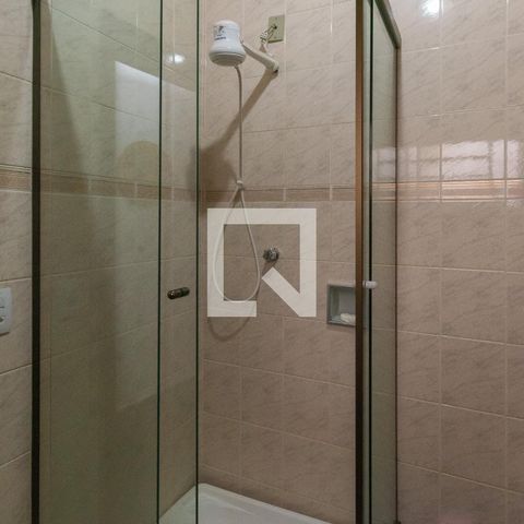 Casa à venda com 210m², 2 quartos e 4 vagas Casa à venda com 210m², 2 quartos e 4 vagasBanheiro