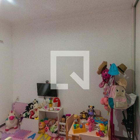 Casa à venda com 210m², 2 quartos e 4 vagas Casa à venda com 210m², 2 quartos e 4 vagasQuarto