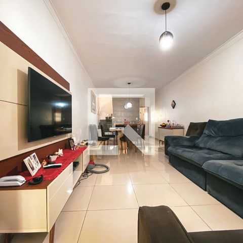 Casa à venda com 110m², 3 quartos e 2 vagasSala