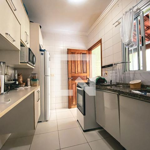 Casa à venda com 110m², 3 quartos e 2 vagasCozinha