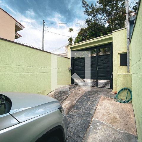 Casa à venda com 110m², 3 quartos e 2 vagasQuintal