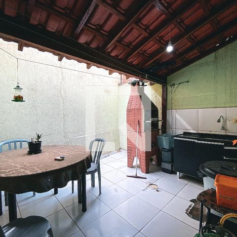 Casa à venda com 110m², 3 quartos e 2 vagasQuintal