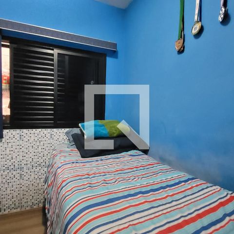Casa à venda com 170m², 3 quartos e 2 vagas Casa à venda com 170m², 3 quartos e 2 vagasQuarto