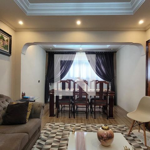 Casa à venda com 170m², 3 quartos e 2 vagas Casa à venda com 170m², 3 quartos e 2 vagasSala