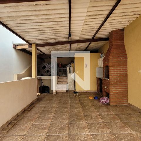 Casa à venda com 170m², 3 quartos e 2 vagas Casa à venda com 170m², 3 quartos e 2 vagasCobertura