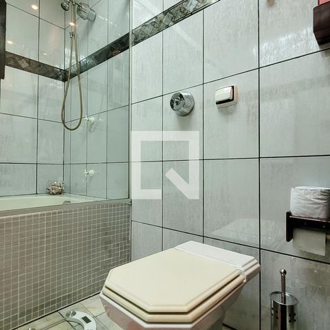 Casa à venda com 170m², 3 quartos e 2 vagas Casa à venda com 170m², 3 quartos e 2 vagasBanheiro da suíte