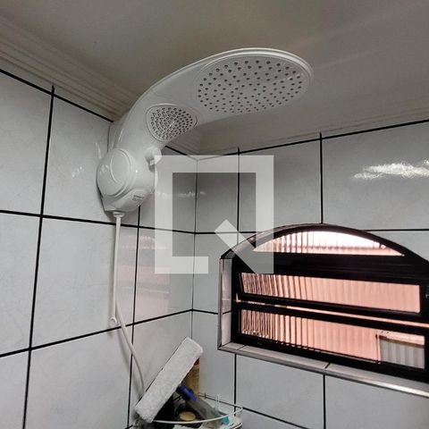 Casa à venda com 170m², 3 quartos e 2 vagas Casa à venda com 170m², 3 quartos e 2 vagasBanheiro