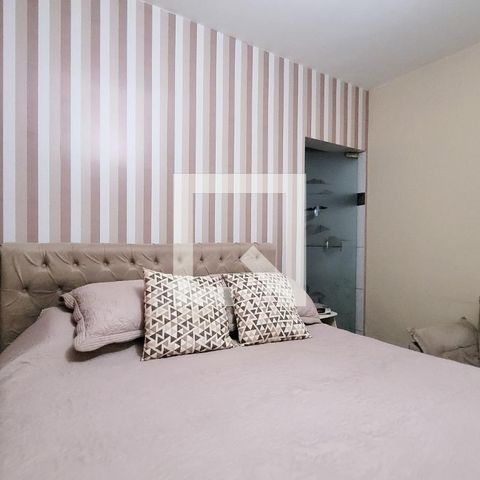 Casa à venda com 170m², 3 quartos e 2 vagas Casa à venda com 170m², 3 quartos e 2 vagasSuíte