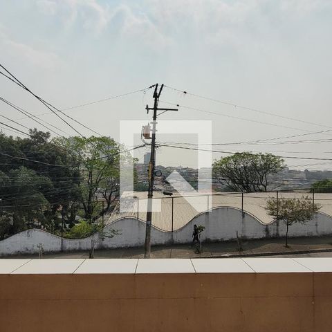Casa à venda com 170m², 3 quartos e 2 vagas Casa à venda com 170m², 3 quartos e 2 vagasVista