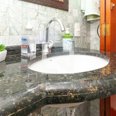 Casa à venda com 112m², 3 quartos e 2 vagasLavabo
