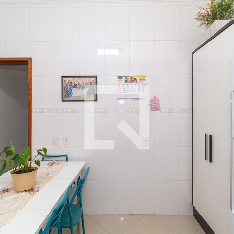 Casa à venda com 112m², 3 quartos e 2 vagasCozinha