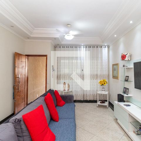 Casa à venda com 112m², 3 quartos e 2 vagasSala