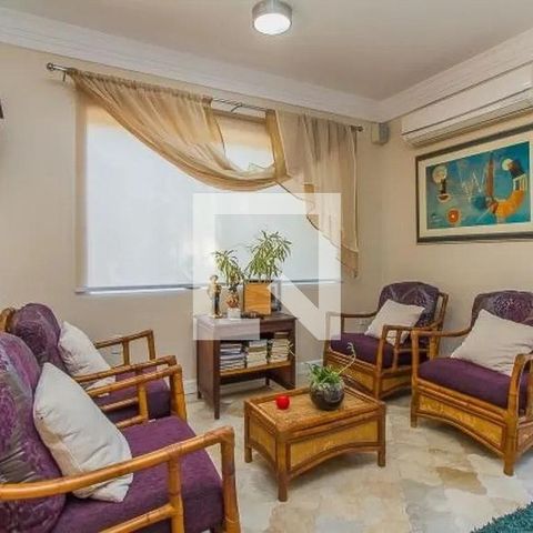 Casa à venda com 500m², 3 quartos e 4 vagasSala