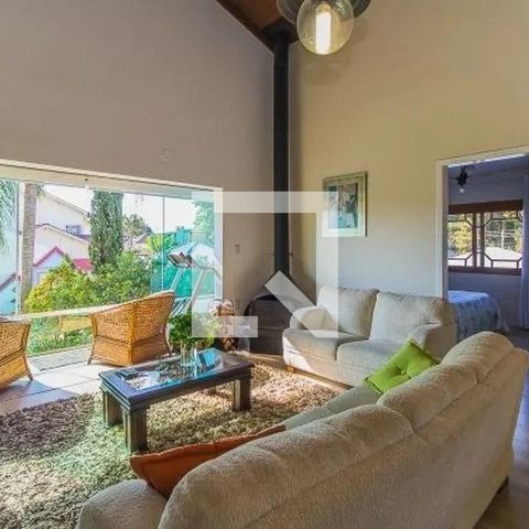 Casa à venda com 500m², 3 quartos e 4 vagasSala 2