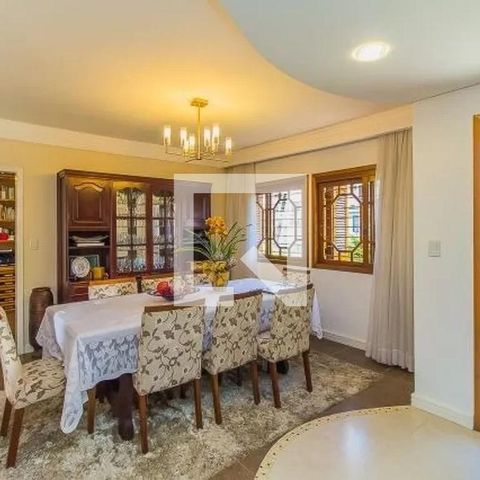 Casa à venda com 500m², 3 quartos e 4 vagasSala