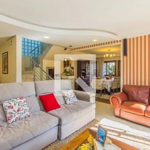 Casa à venda com 500m², 3 quartos e 4 vagasSala