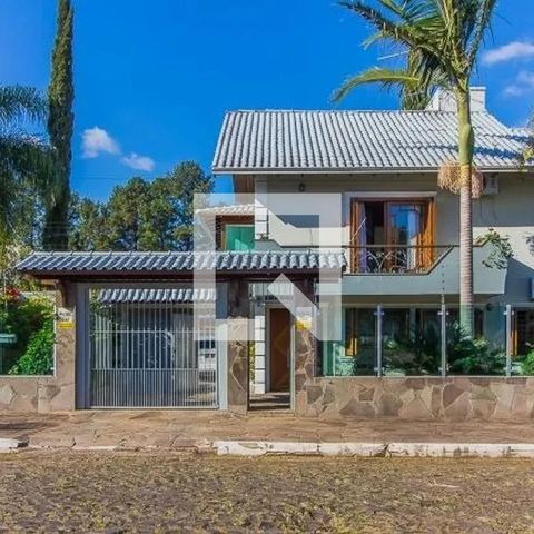 Casa à venda com 500m², 3 quartos e 4 vagasFachada