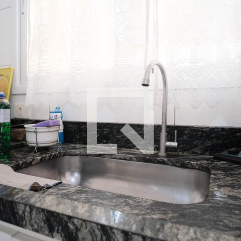 Casa à venda com 100m², 3 quartos e 2 vagas Casa à venda com 100m², 3 quartos e 2 vagasCozinha