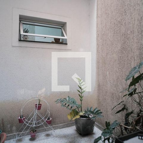 Casa à venda com 100m², 3 quartos e 2 vagas Casa à venda com 100m², 3 quartos e 2 vagasÁrea comum