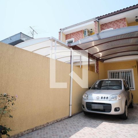 Casa à venda com 100m², 3 quartos e 2 vagas Casa à venda com 100m², 3 quartos e 2 vagasÁrea comum