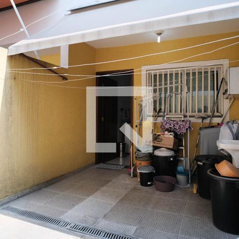 Casa à venda com 100m², 3 quartos e 2 vagas Casa à venda com 100m², 3 quartos e 2 vagasÁrea comum