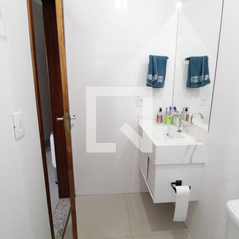 Casa para alugar com 120m², 2 quartos e 2 vagasBanheiro Suíte