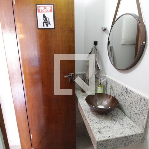 Casa para alugar com 120m², 2 quartos e 2 vagasLavabo