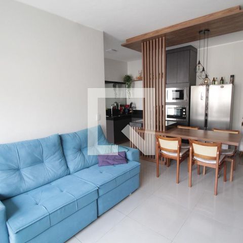 Casa para alugar com 120m², 2 quartos e 2 vagasSala