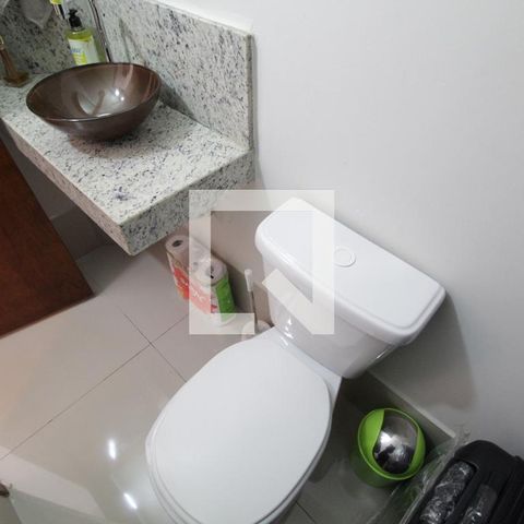 Casa para alugar com 120m², 2 quartos e 2 vagasLavabo