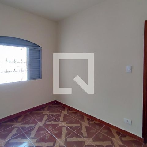 Casa à venda com 300m², 3 quartos e 1 vaga Casa à venda com 300m², 3 quartos e 1 vagaQuarto 1